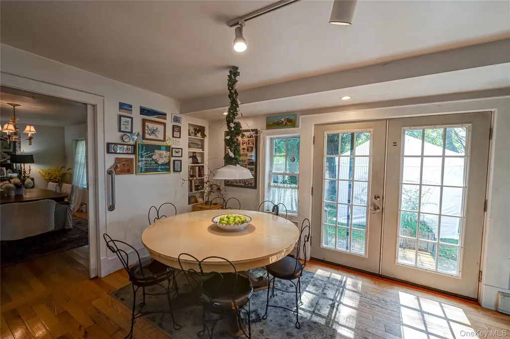 80 Oak Road Bayport NY 11705