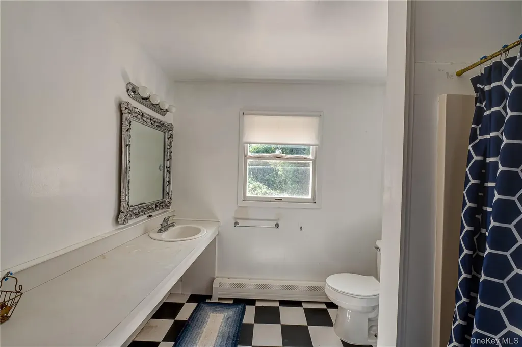 80 Oak Road Bayport NY 11705
