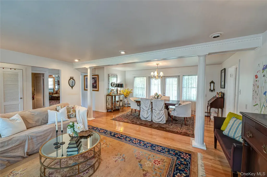 80 Oak Road Bayport NY 11705