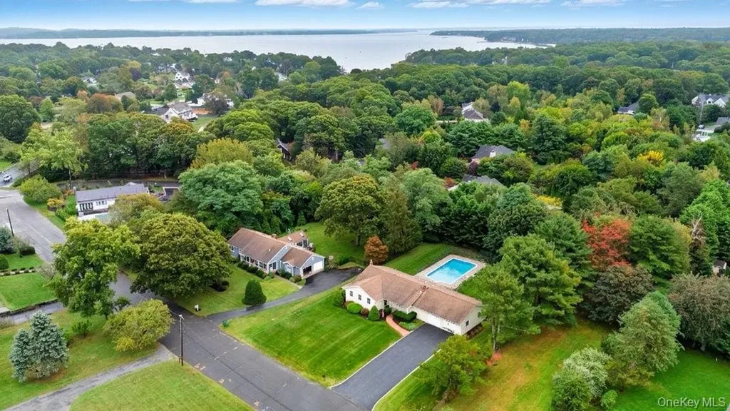 440 Jernick Lane Southold NY 11971
