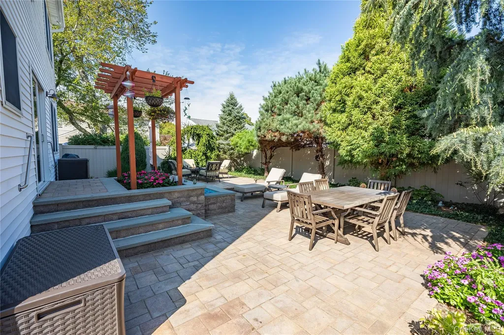 26 Kearney Avenue Bethpage NY 11714