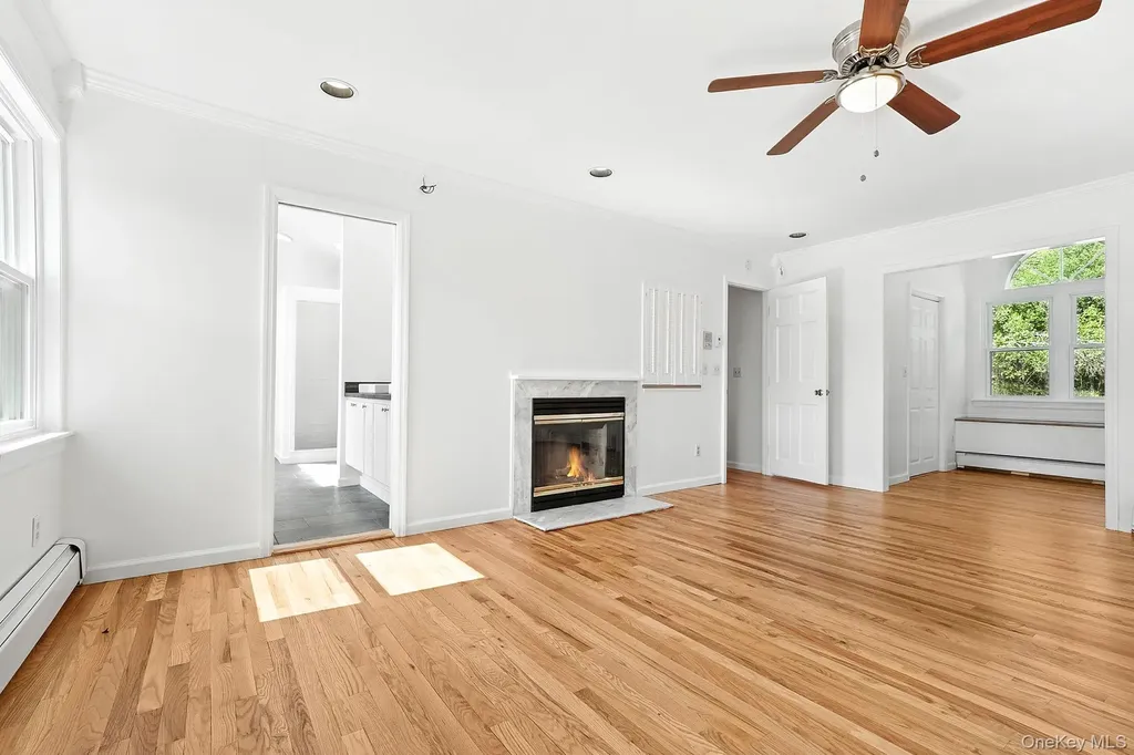 19 Friendship Lane Red Hook NY 12571