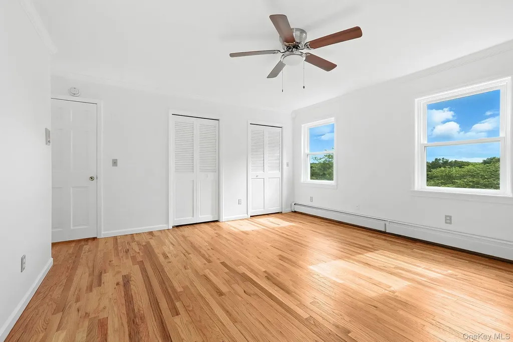 19 Friendship Lane Red Hook NY 12571