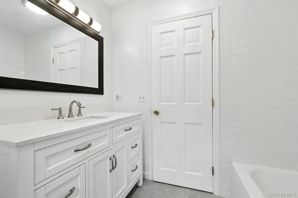 19 Friendship Lane Red Hook NY 12571