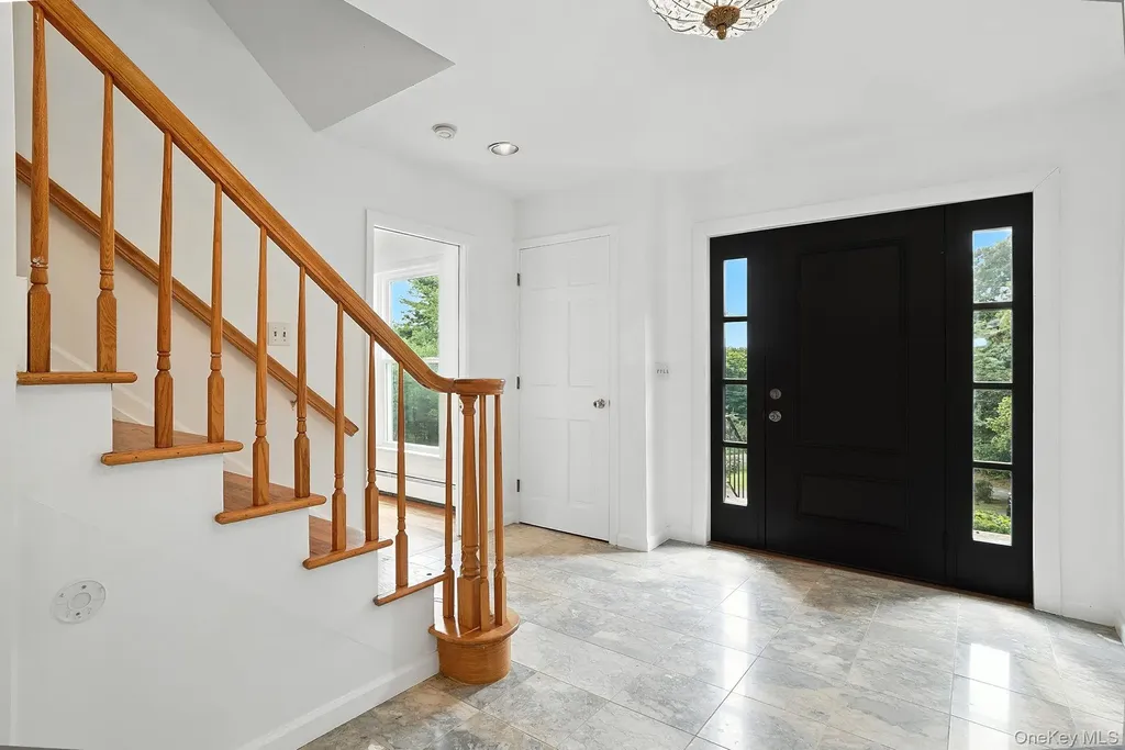 19 Friendship Lane Red Hook NY 12571