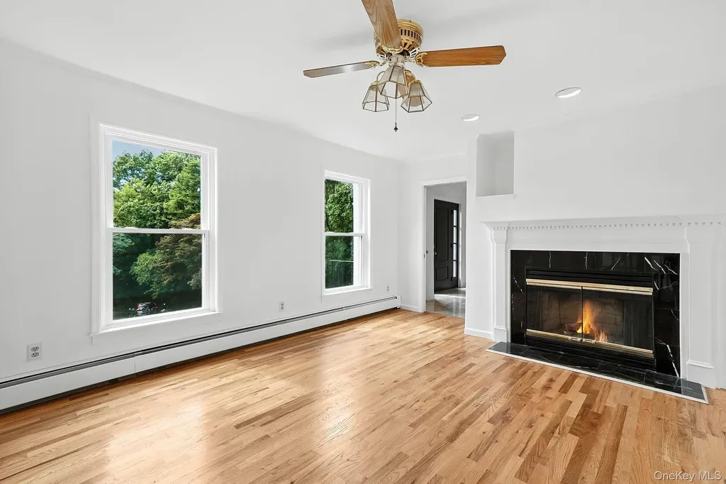 19 Friendship Lane Red Hook NY 12571