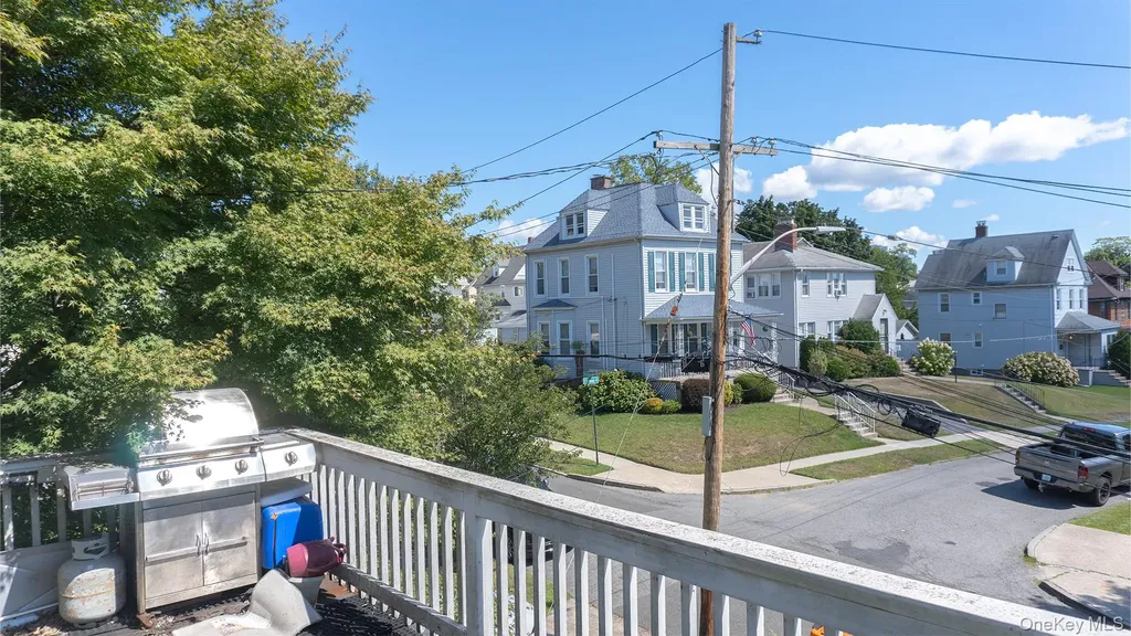 20 Pelhamside Drive New Rochelle NY 10801