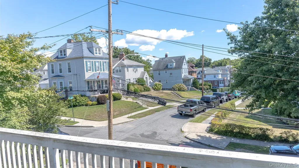 20 Pelhamside Drive New Rochelle NY 10801