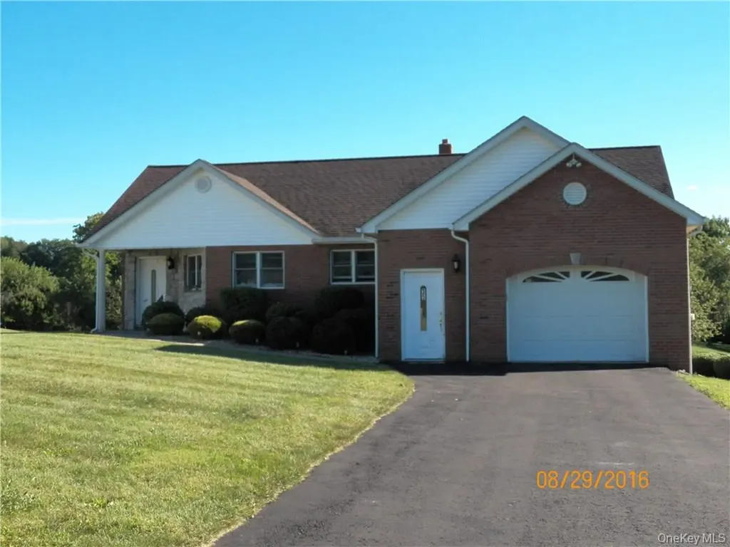 35 Acampora Drive Wallkill NY 12589