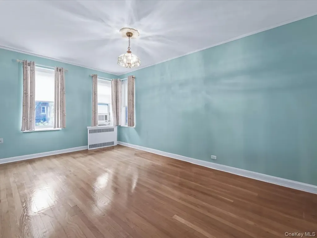 11034 73rd Road Forest Hills NY 11375