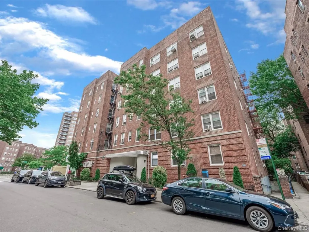 11034 73rd Road Forest Hills NY 11375
