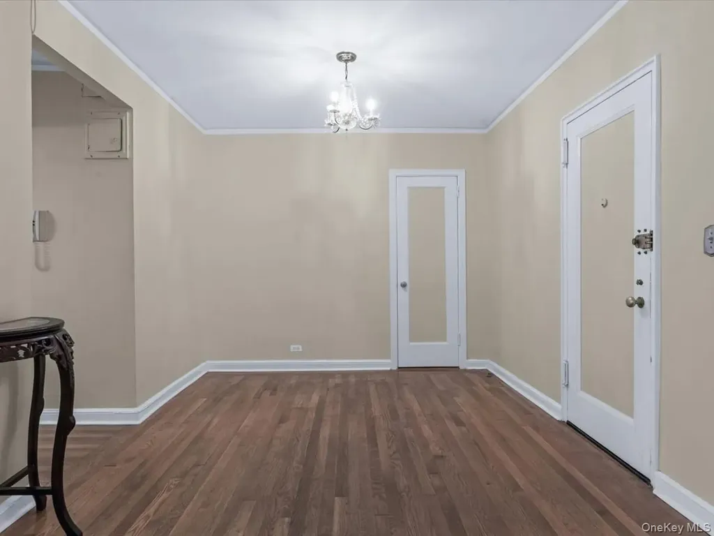 11034 73rd Road Forest Hills NY 11375