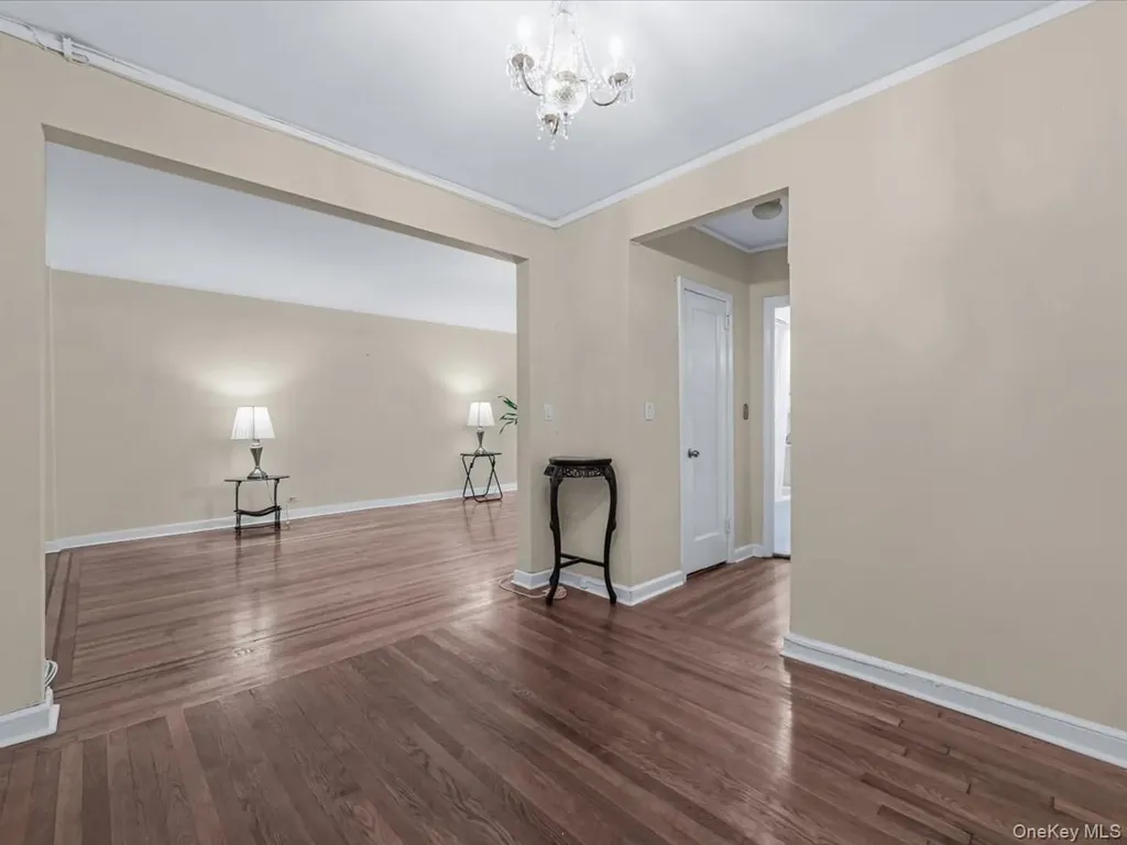 11034 73rd Road Forest Hills NY 11375