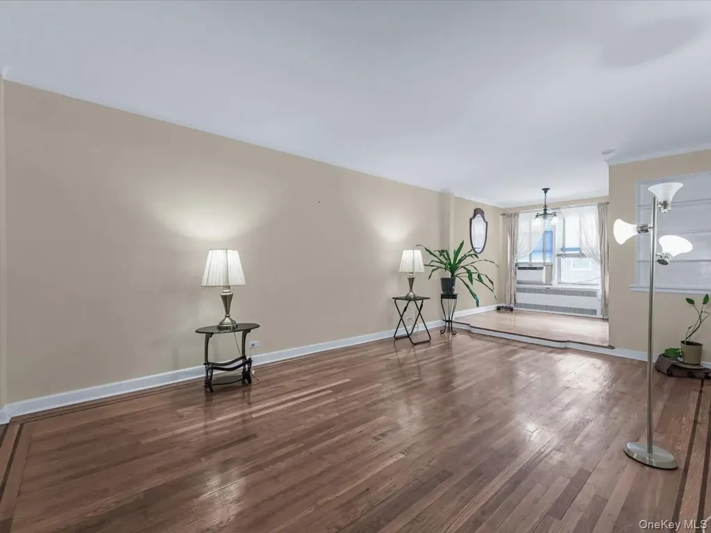11034 73rd Road Forest Hills NY 11375