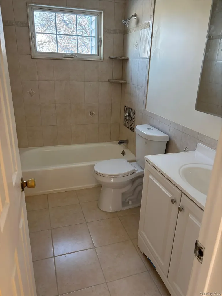 1319 Journal Avenue Elmont NY 11003