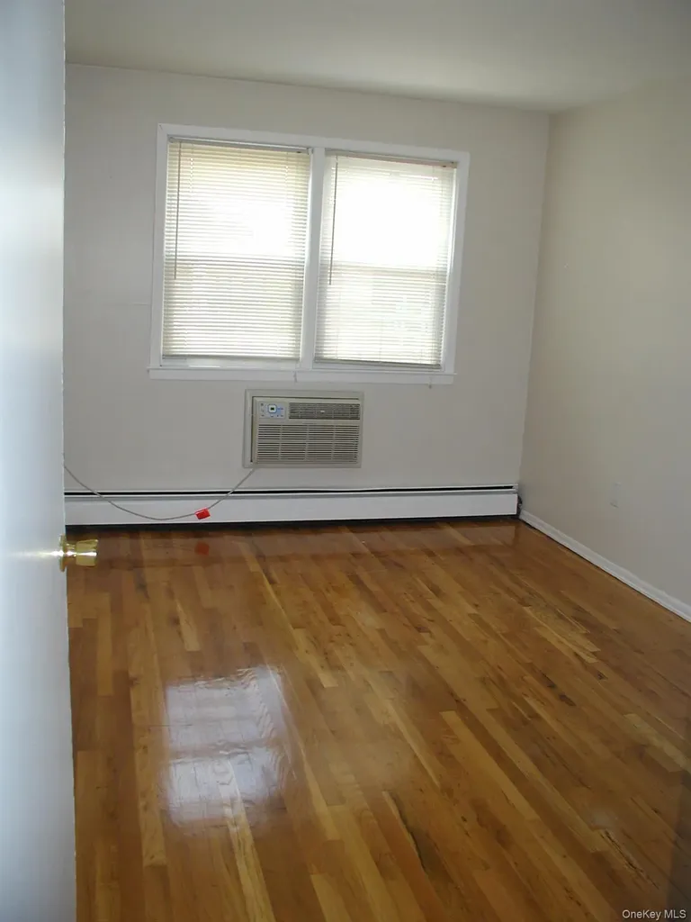 259 Kearney Avenue Bronx NY 10465