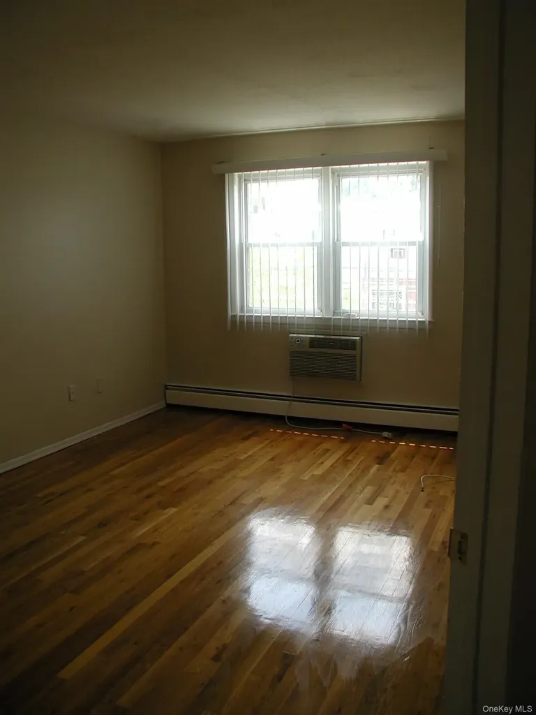259 Kearney Avenue Bronx NY 10465