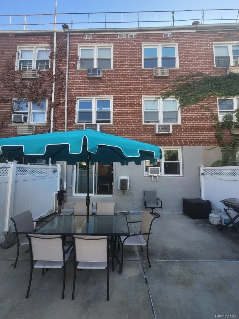 259 Kearney Avenue Bronx NY 10465