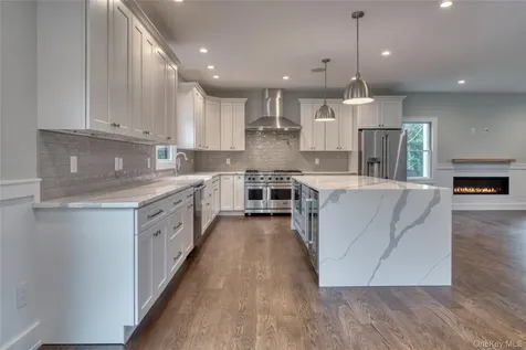 435 Maple Lane Greenport NY 11944