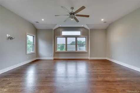 435 Maple Lane Greenport NY 11944