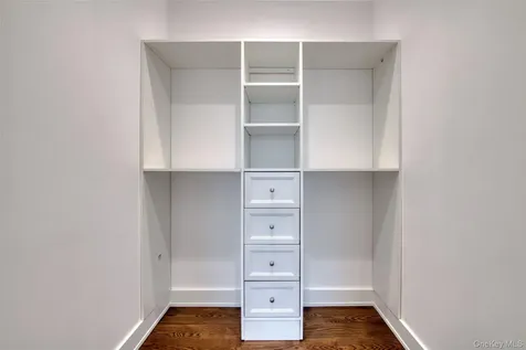 435 Maple Lane Greenport NY 11944