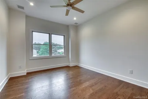 435 Maple Lane Greenport NY 11944