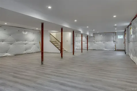 435 Maple Lane Greenport NY 11944