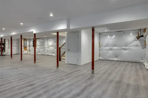 435 Maple Lane Greenport NY 11944