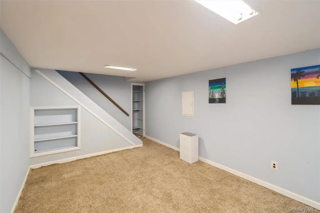 86 Ackerly Lane Ronkonkoma NY 11779