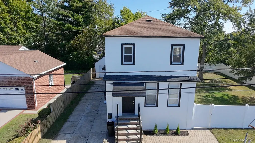 489 Eureka Avenue Elmont NY 11003