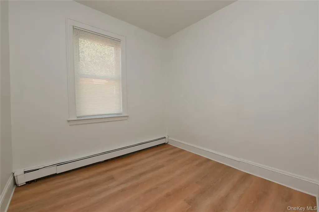 489 Eureka Avenue Elmont NY 11003