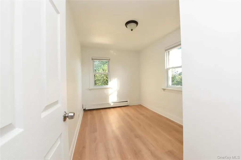 489 Eureka Avenue Elmont NY 11003