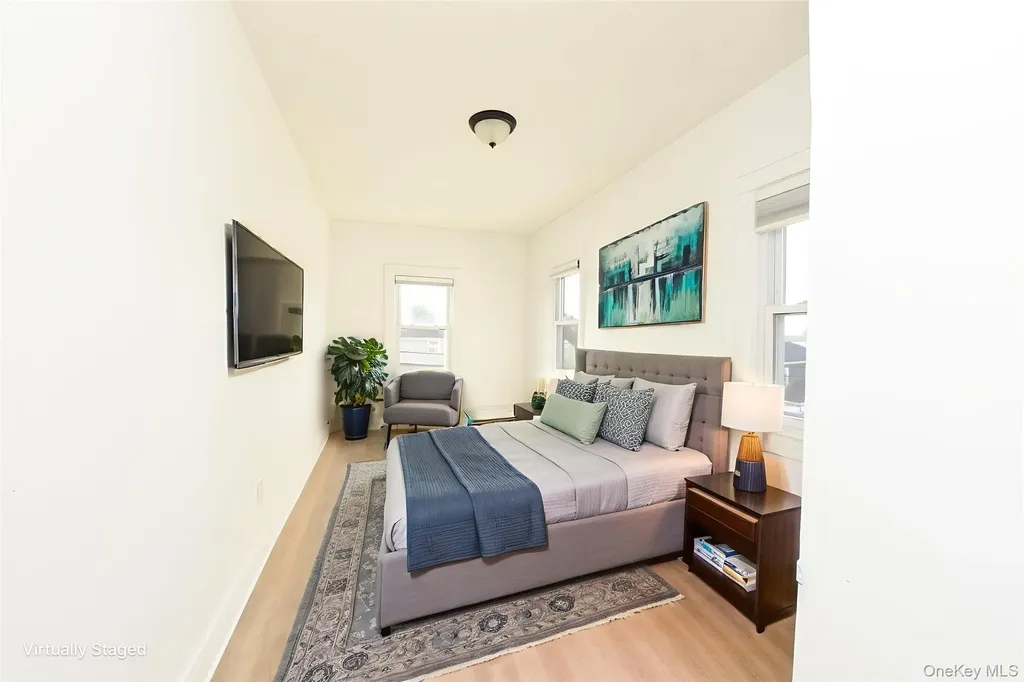 489 Eureka Avenue Elmont NY 11003