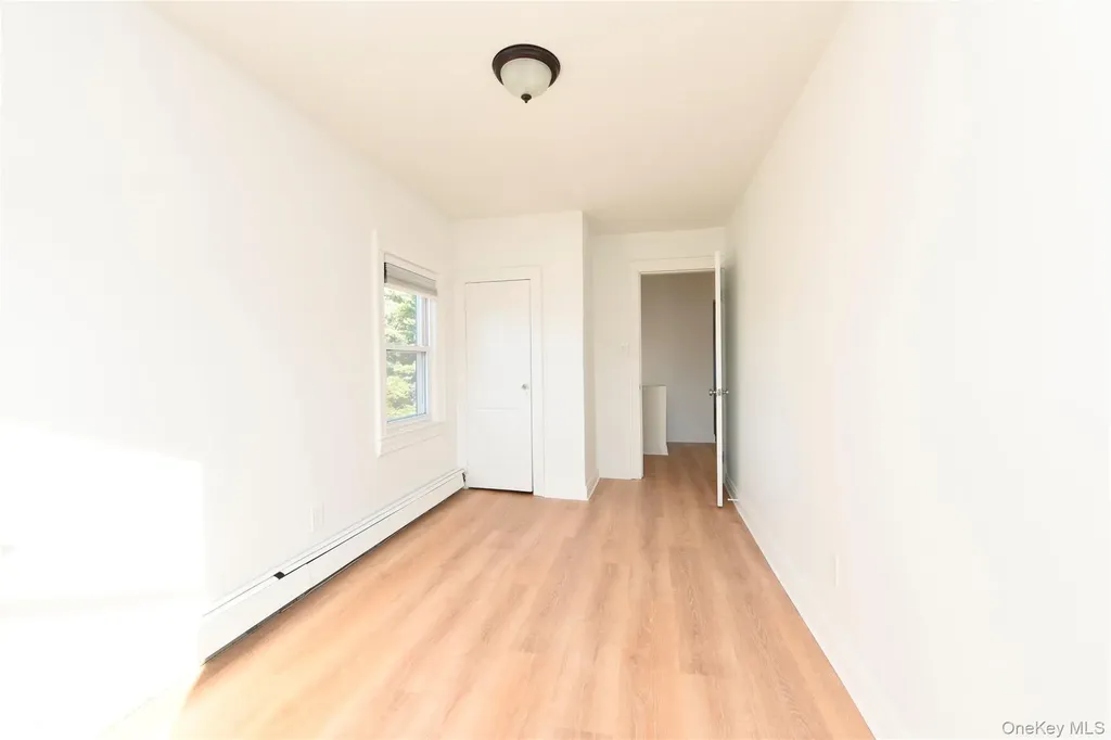 489 Eureka Avenue Elmont NY 11003