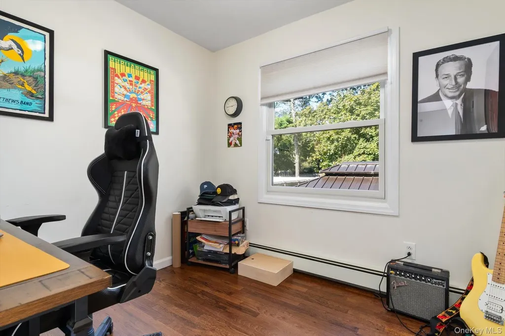 812 Pine Avenue West Islip NY 11795
