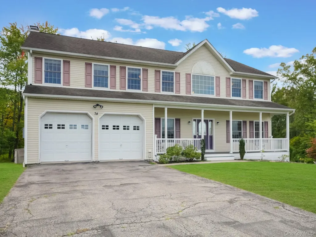 74 Red Maple Way New Windsor NY 12553