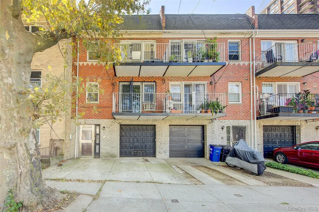 16216 65th Avenue Fresh Meadows NY 11365