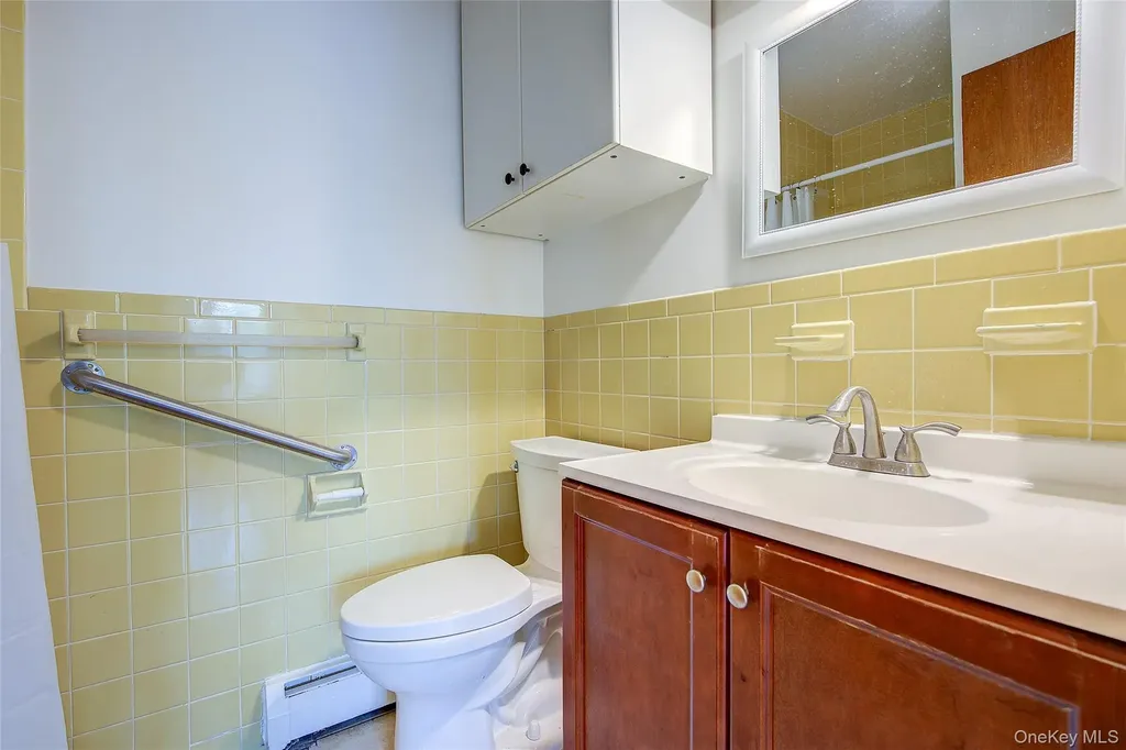 16216 65th Avenue Fresh Meadows NY 11365