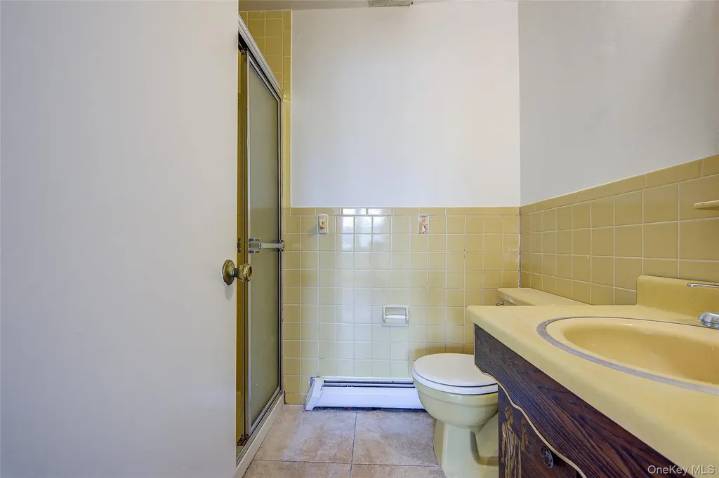16216 65th Avenue Fresh Meadows NY 11365