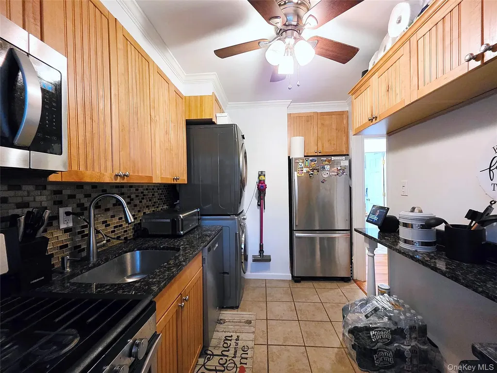 219-12 75th Avenue Bayside NY 11364