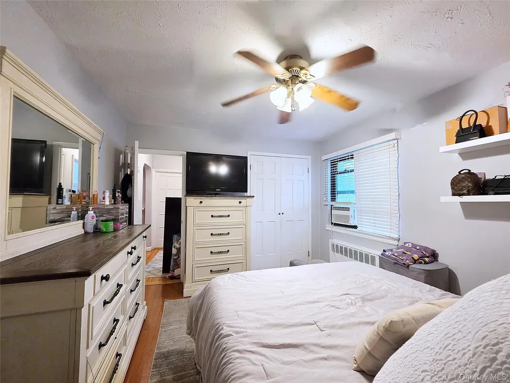 219-12 75th Avenue Bayside NY 11364