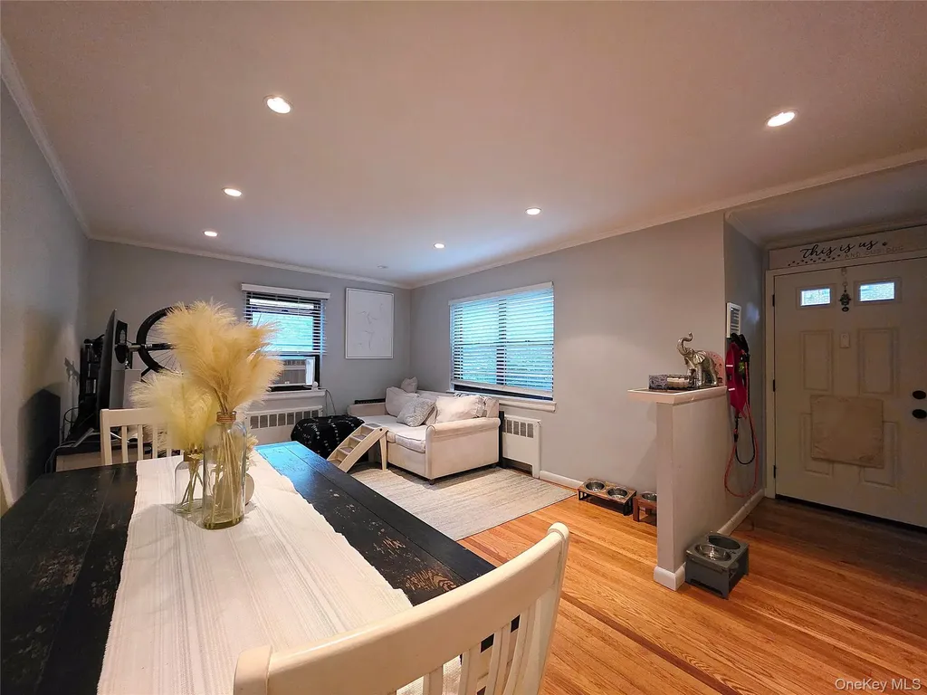 219-12 75th Avenue Bayside NY 11364