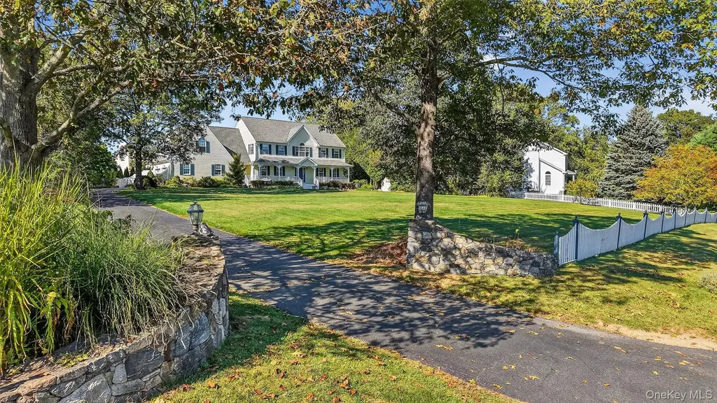 8 Cale Road Amawalk NY 10501