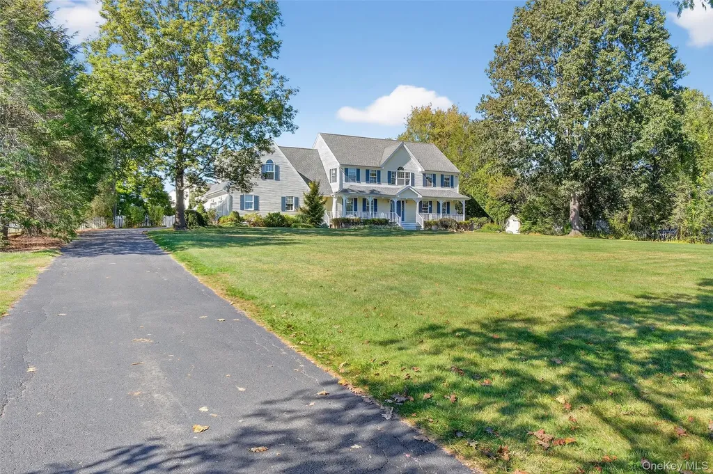 8 Cale Road Amawalk NY 10501