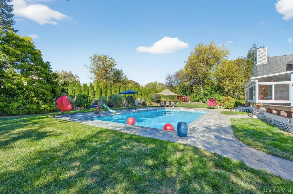 8 Cale Road Amawalk NY 10501