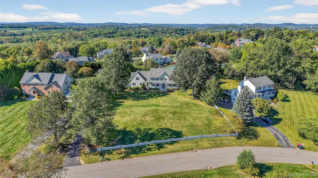 8 Cale Road Amawalk NY 10501