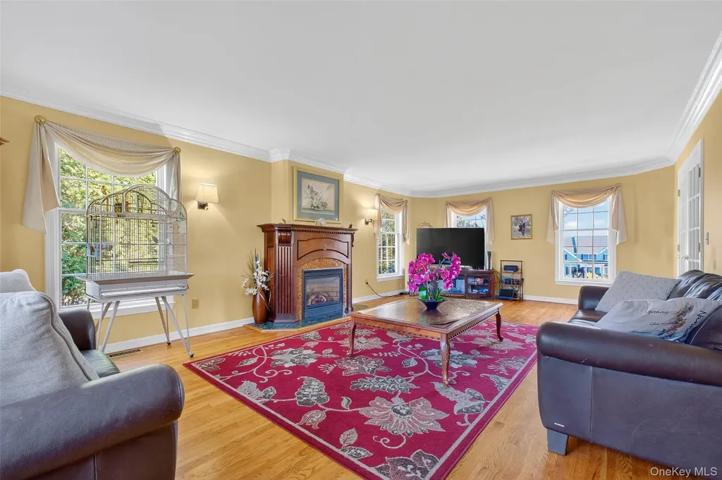 8 Cale Road Amawalk NY 10501