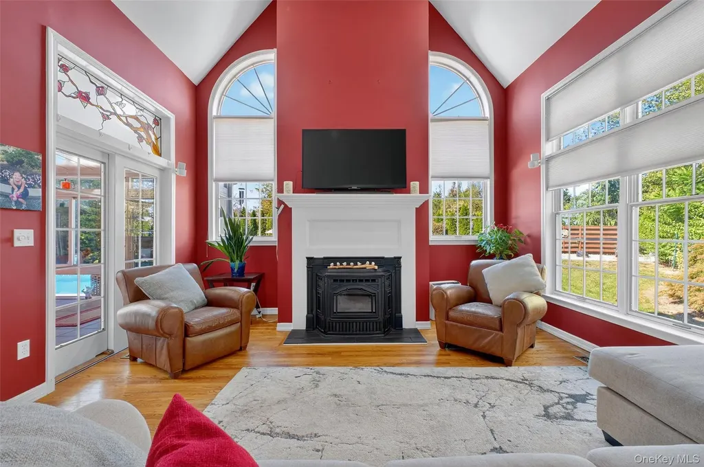 8 Cale Road Amawalk NY 10501