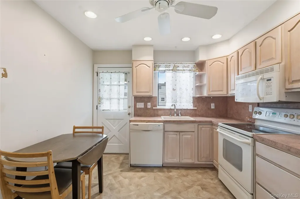 562 Alwick Avenue West Islip NY 11795