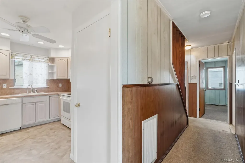 562 Alwick Avenue West Islip NY 11795